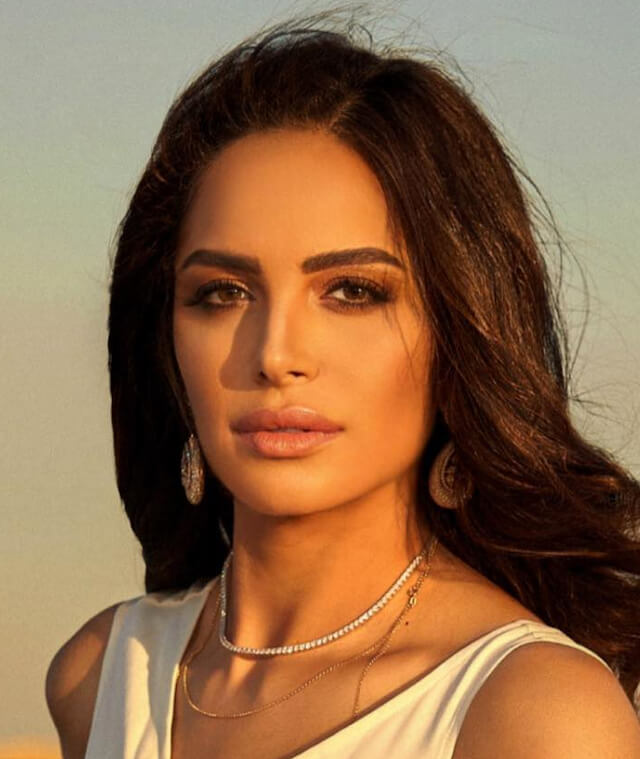 آمال ماهر